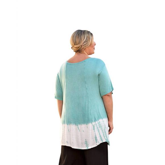 NEW ON THE PLUS SIDE sara short sleeve v-neck top - plus in peacock - Picture 3 of 3